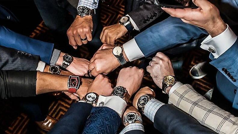1525622429558790.jpg wear a watch.jpg